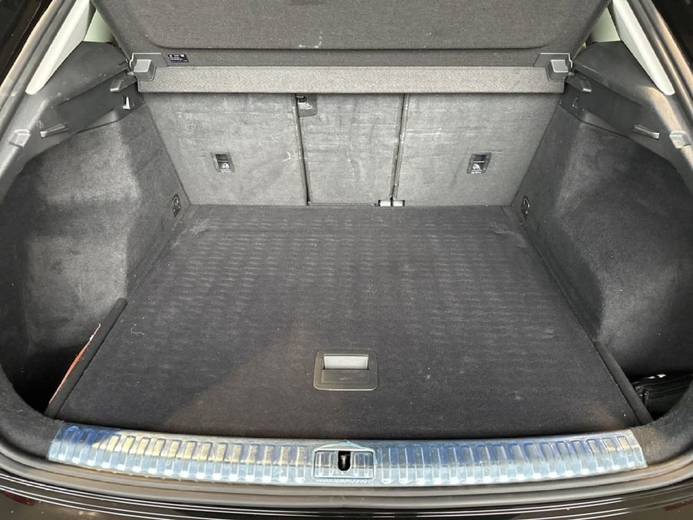Audi Q3 Sportback usata a Caserta (17)