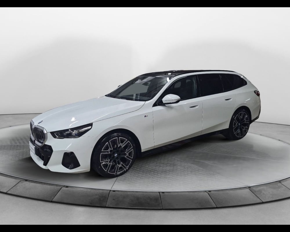 BMW Serie 5 Touring usata a Caserta