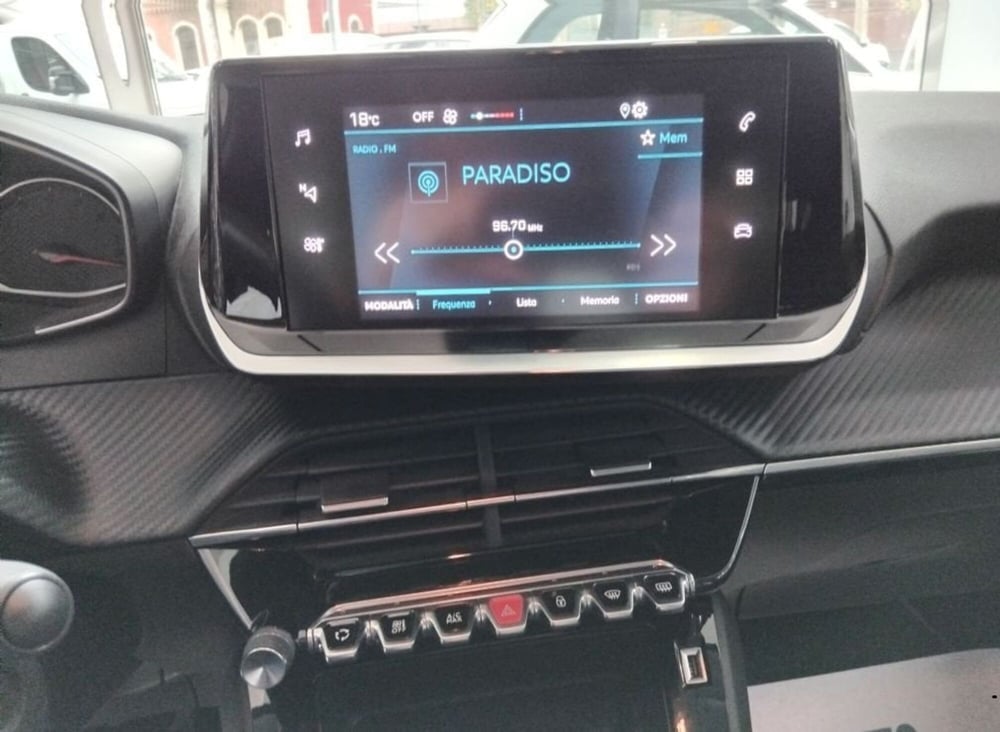 Peugeot 208 usata a Salerno (7)