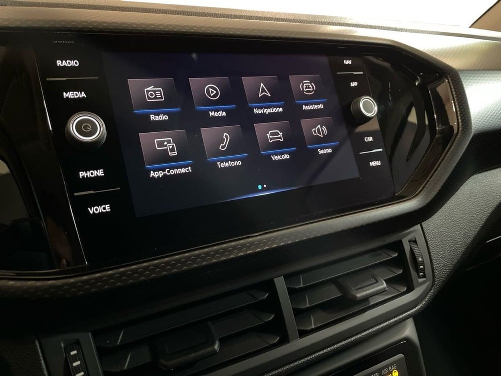 Volkswagen T-Cross usata a Prato (14)