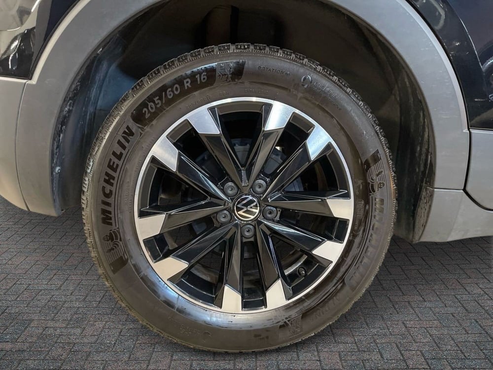 Volkswagen T-Cross usata a Prato (6)