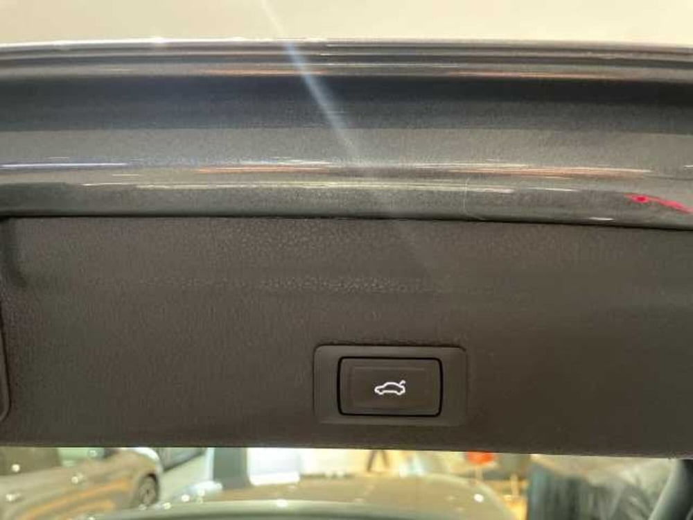 Audi Q3 Sportback usata a Prato (16)