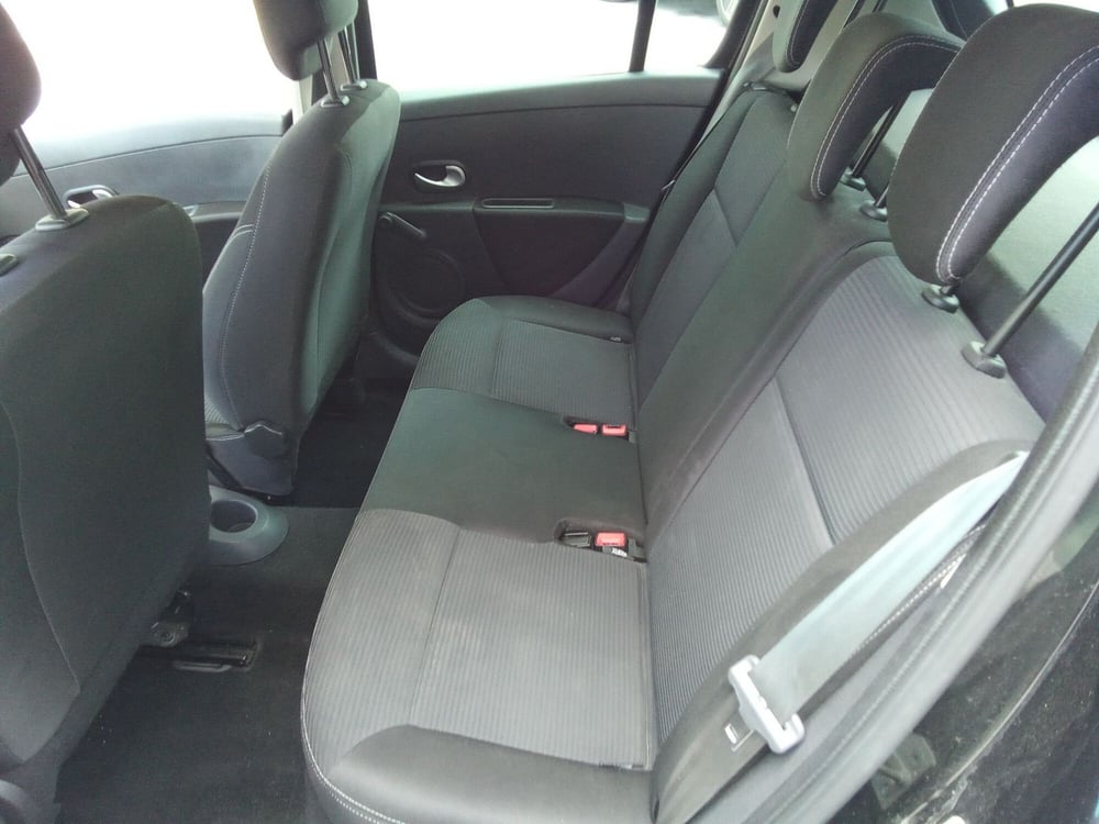 Renault Clio usata a Rimini (16)