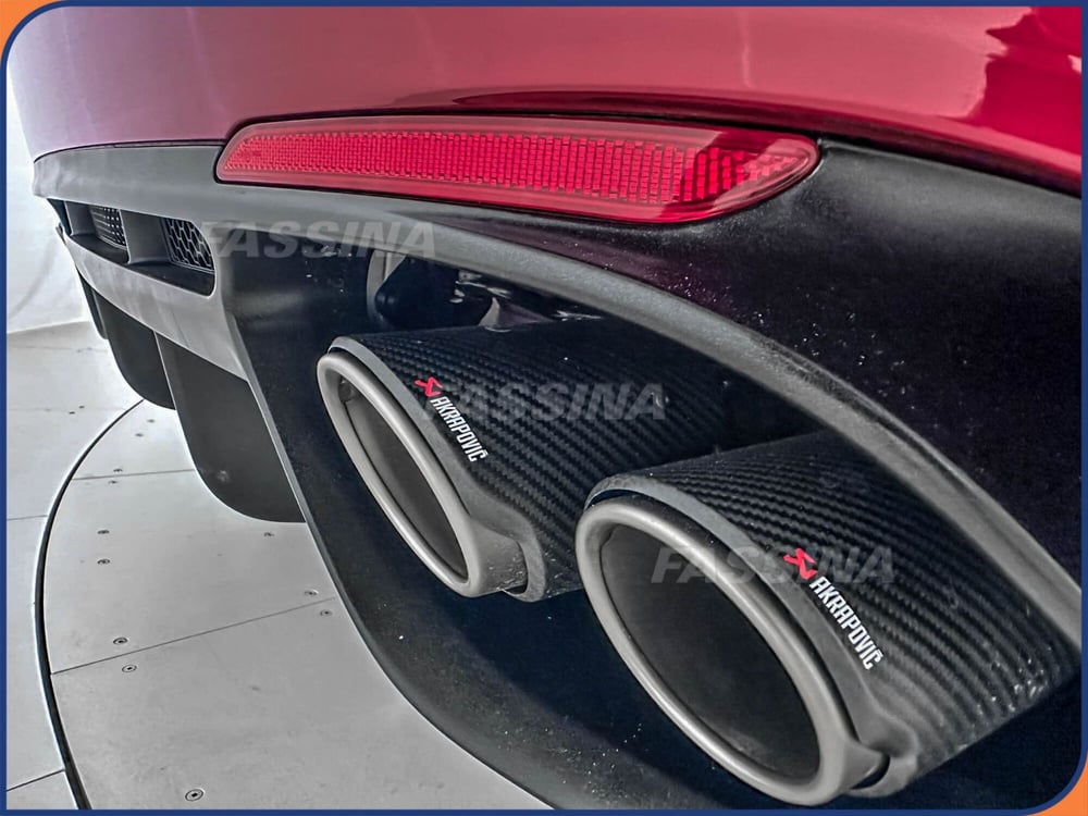 Alfa Romeo Giulia nuova a Milano (15)