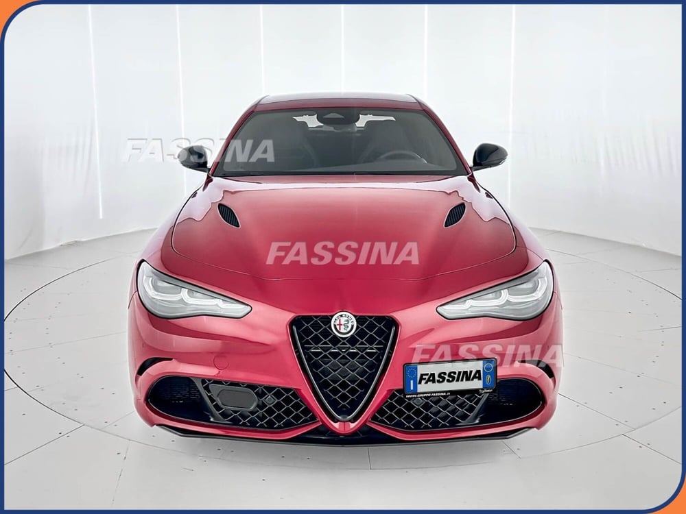 Alfa Romeo Giulia nuova a Milano (2)