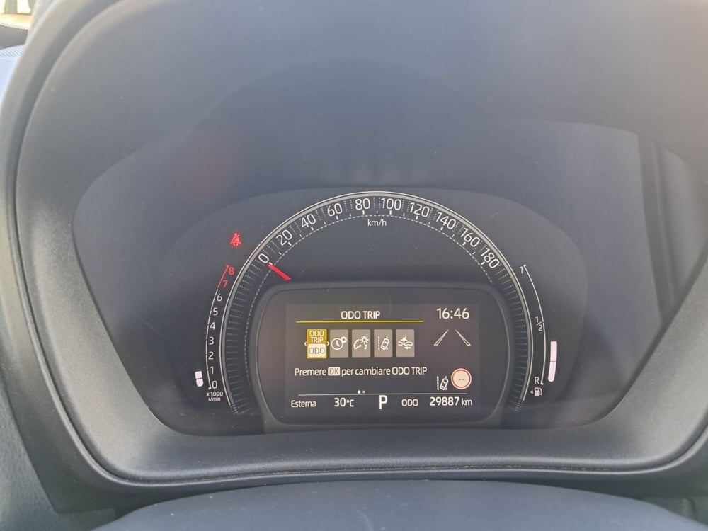 Toyota Aygo X usata a Cagliari (19)