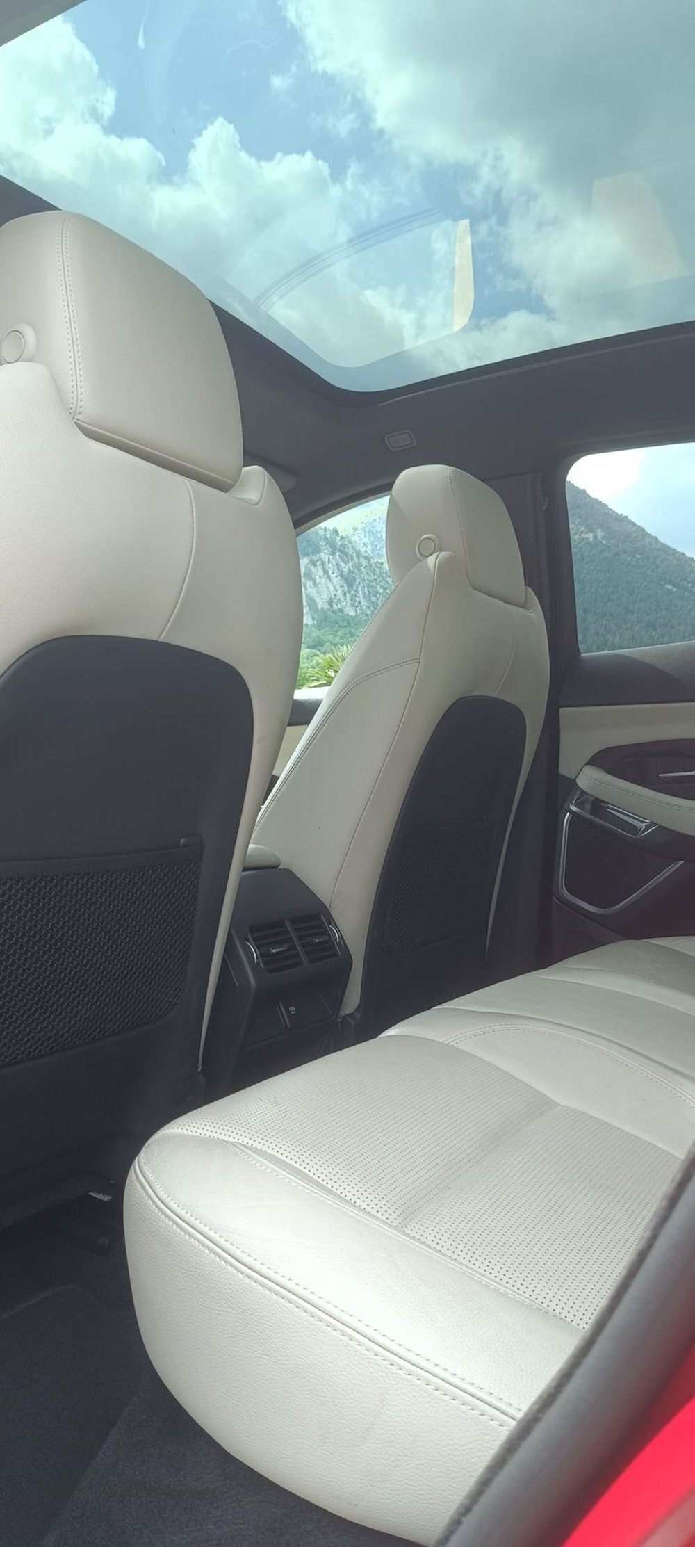 Jaguar E-Pace usata a Frosinone (15)
