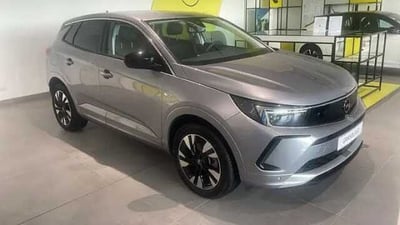 Opel Grandland 1.2 hybrid Business Elegance s&amp;s 136cv dct6 nuova a Magenta