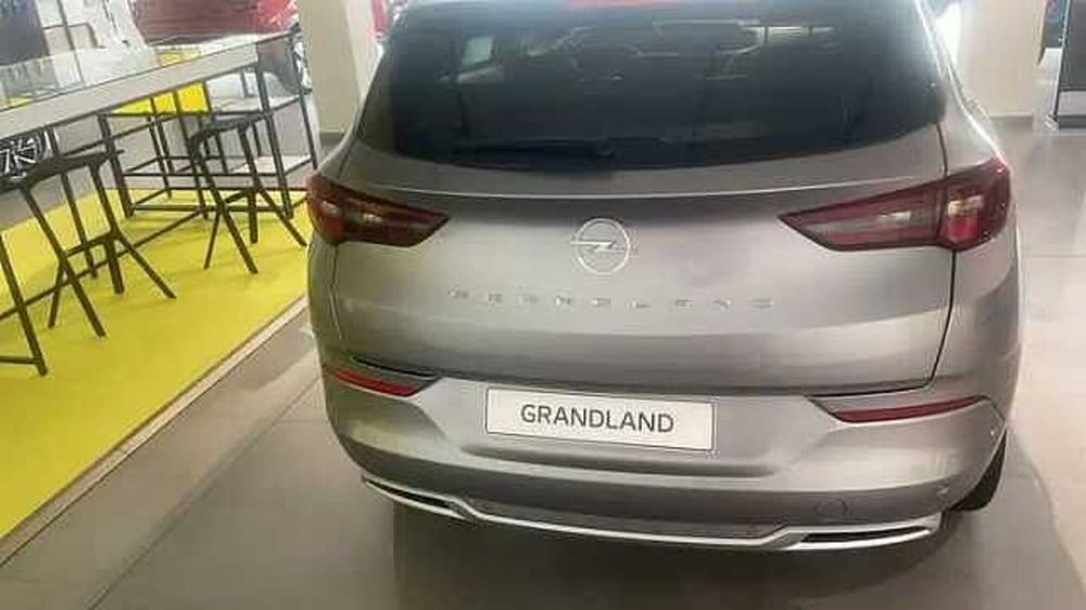 Opel Grandland nuova a Milano (6)