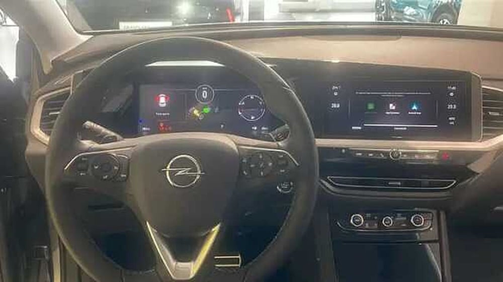Opel Grandland nuova a Milano (9)