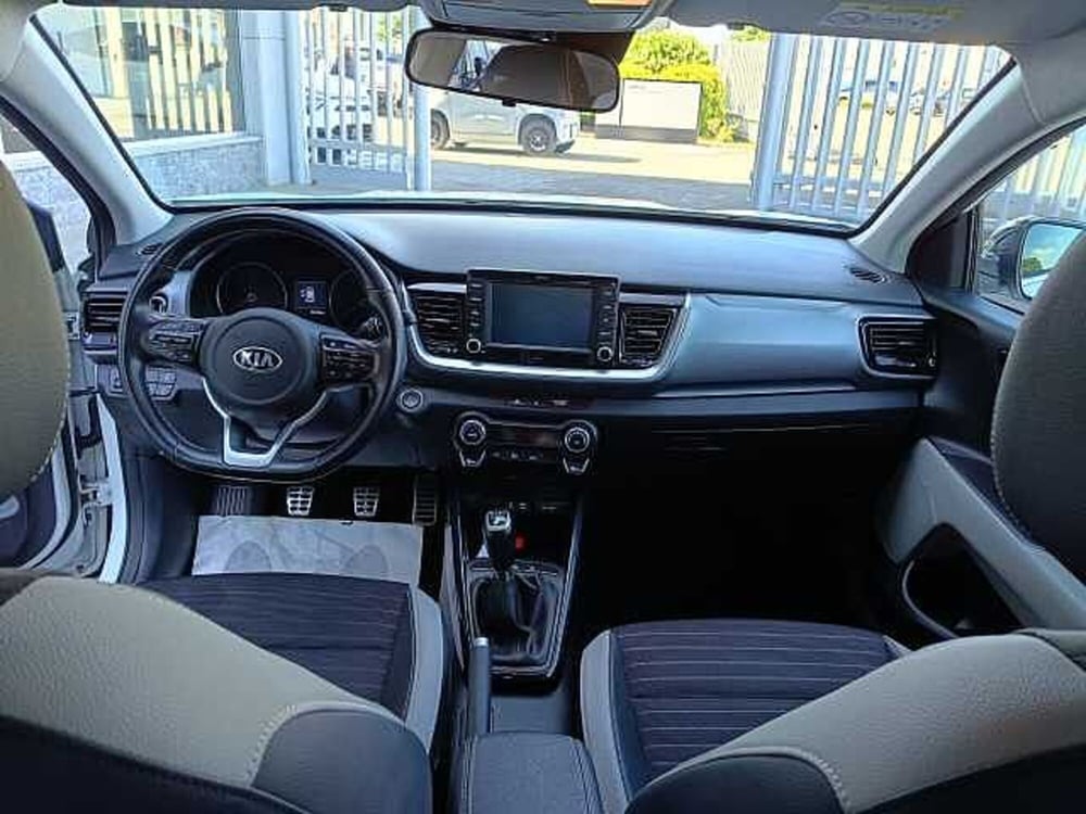 Kia Stonic usata a Milano (12)