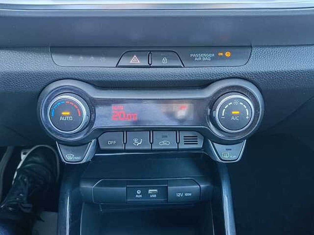 Kia Stonic usata a Milano (16)