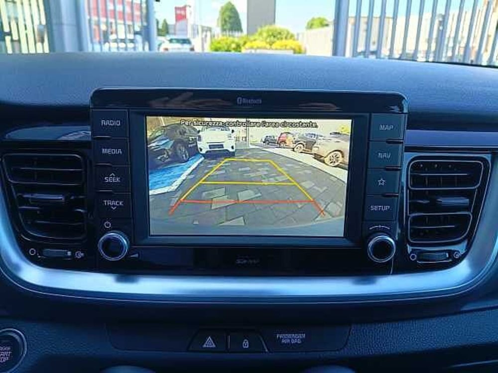 Kia Stonic usata a Milano (20)