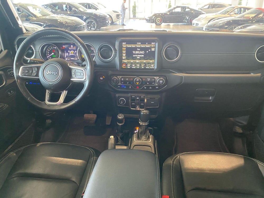Jeep Wrangler Unlimited usata a Firenze (11)