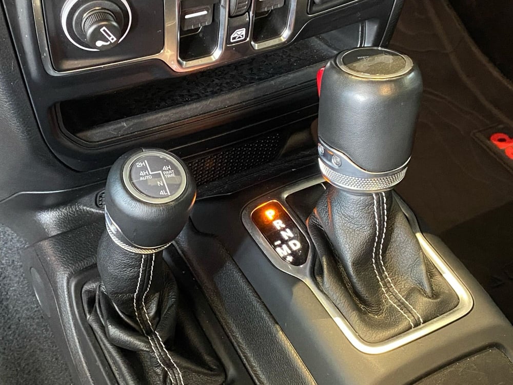 Jeep Wrangler Unlimited usata a Firenze (17)