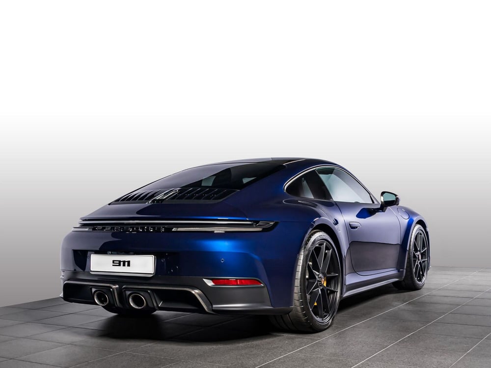 Porsche 911 Coupé nuova a Firenze (4)