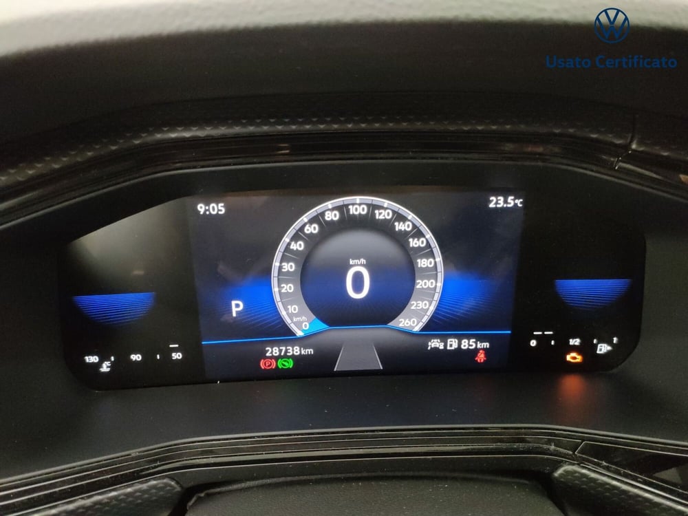 Volkswagen T-Cross usata a Varese (13)