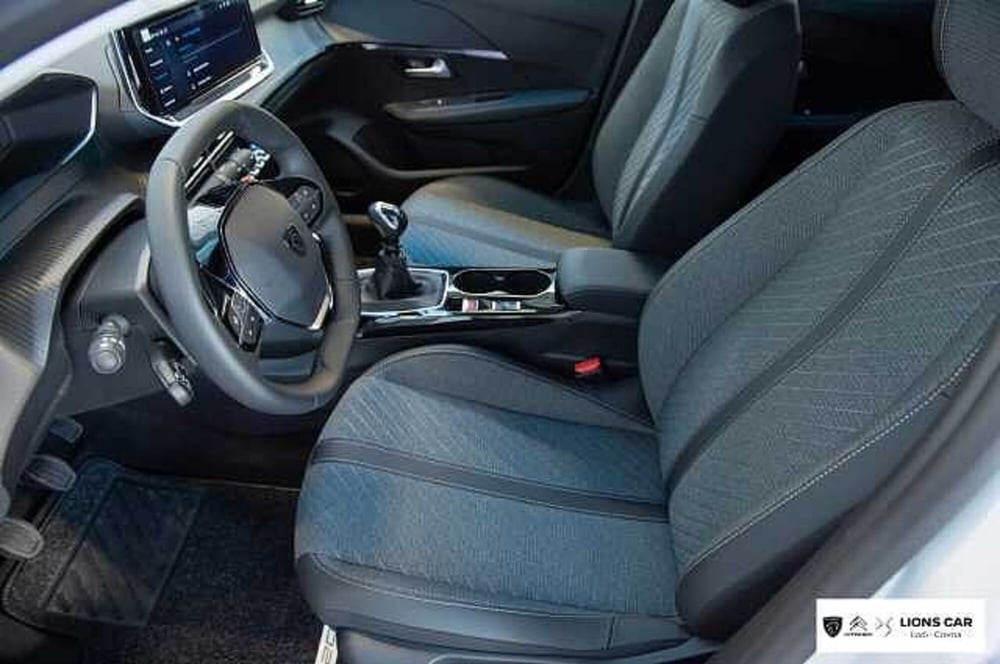 Peugeot 208 nuova a Lodi (10)