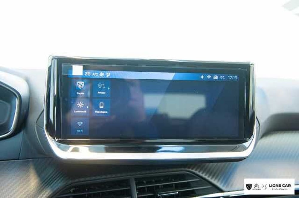 Peugeot 208 nuova a Lodi (18)