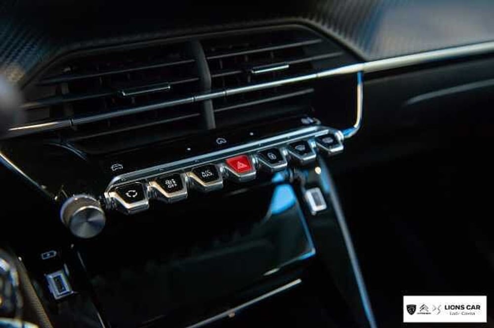 Peugeot 208 nuova a Lodi (19)