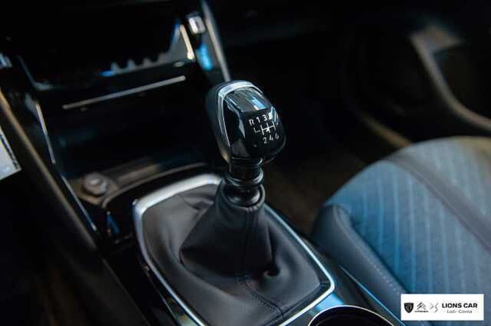 Peugeot 208 nuova a Lodi (20)