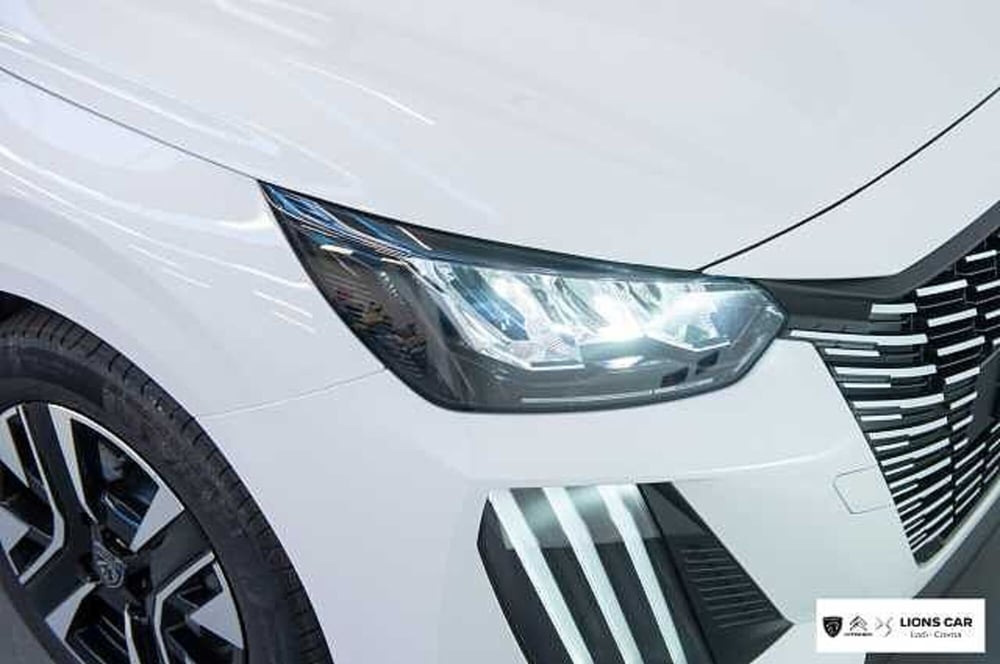Peugeot 208 nuova a Lodi (7)