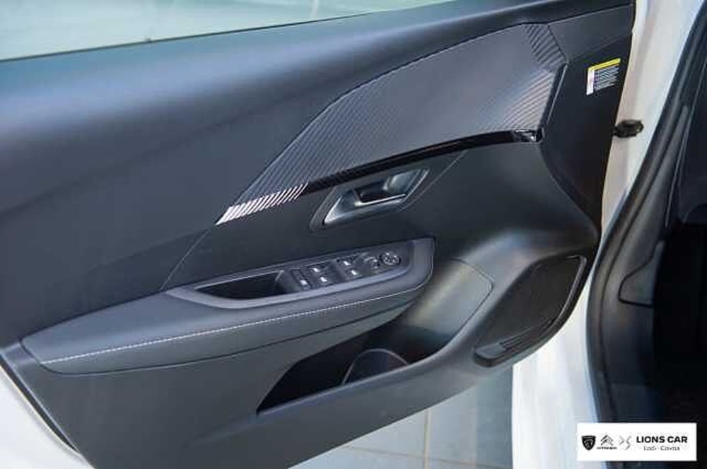 Peugeot 208 nuova a Lodi (9)