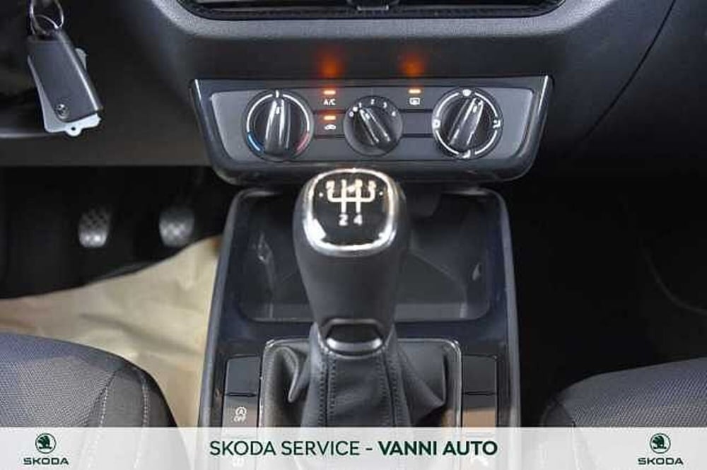 Skoda Fabia usata a Verona (15)