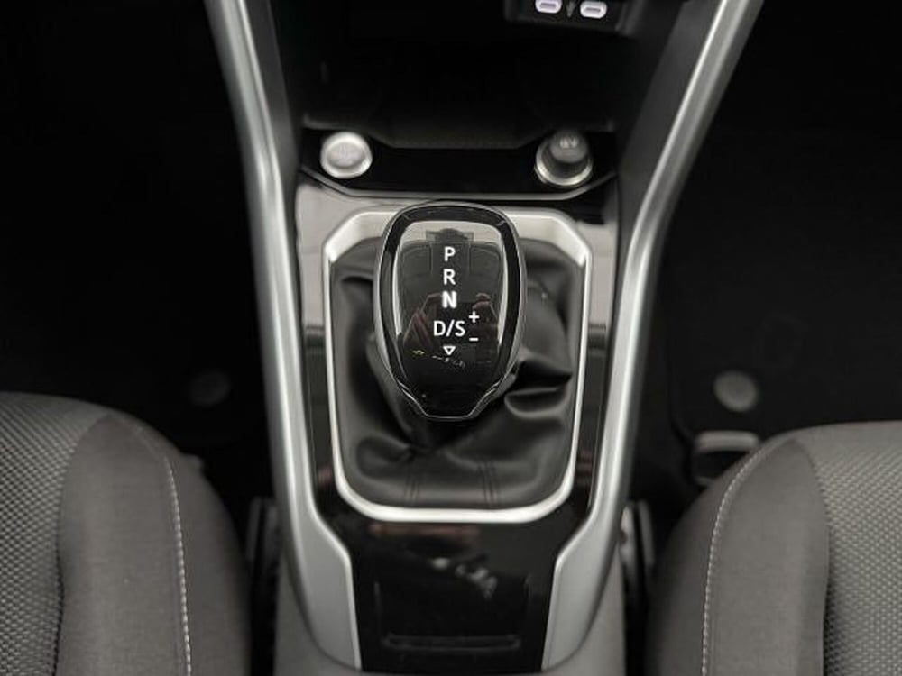 Volkswagen T-Roc nuova a Vicenza (16)