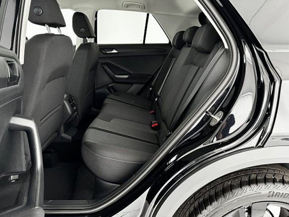 Volkswagen T-Roc nuova a Vicenza (8)