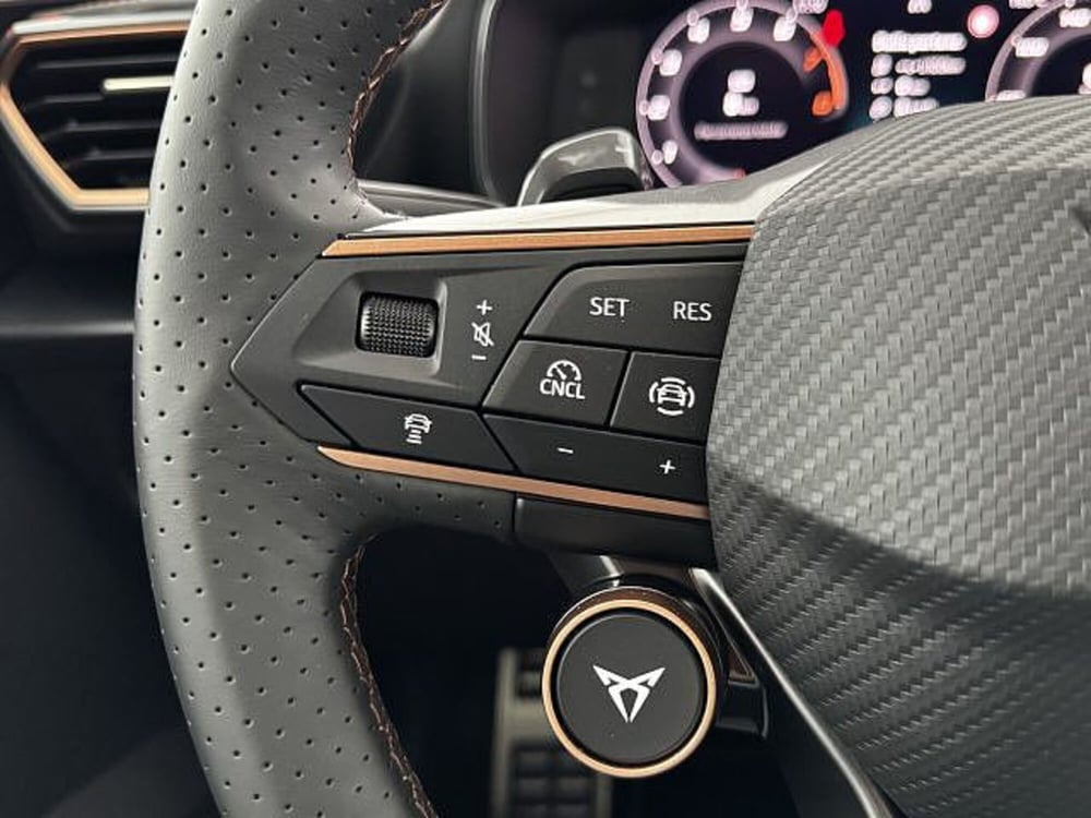 Cupra Leon nuova a Vicenza (17)