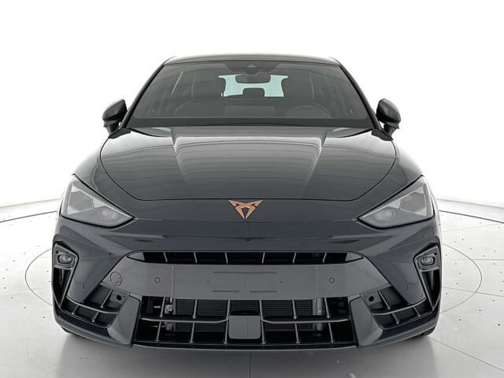 Cupra Leon nuova a Vicenza (2)
