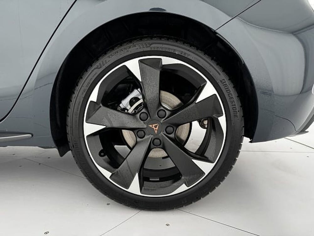 Cupra Leon nuova a Vicenza (6)