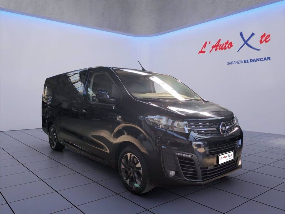 Opel Zafira Life usata a Milano (6)