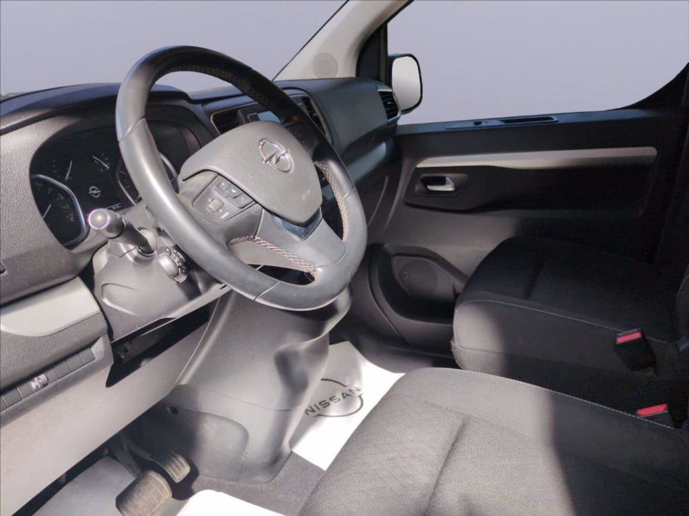 Opel Zafira Life usata a Milano (7)