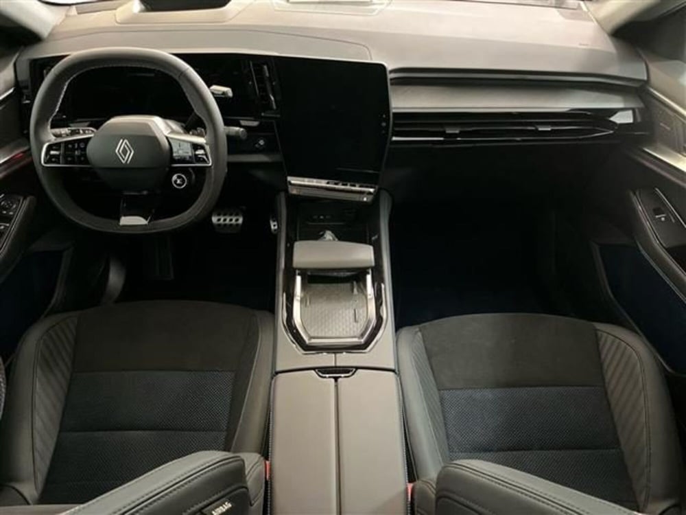 Renault Rafale nuova a Como (9)