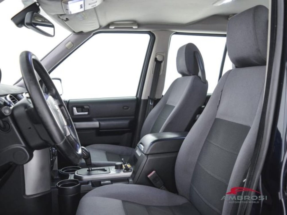Land Rover Discovery usata a Perugia (9)