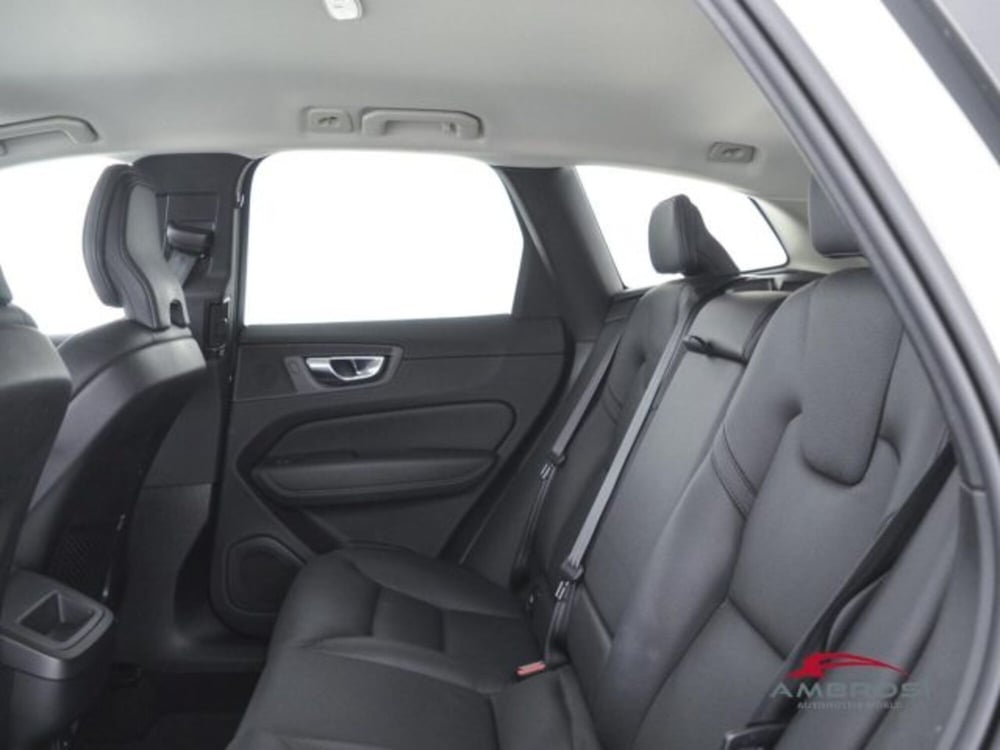 Volvo XC60 usata a Perugia (10)