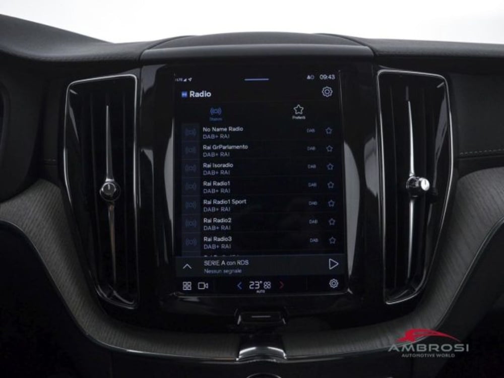 Volvo XC60 usata a Perugia (14)