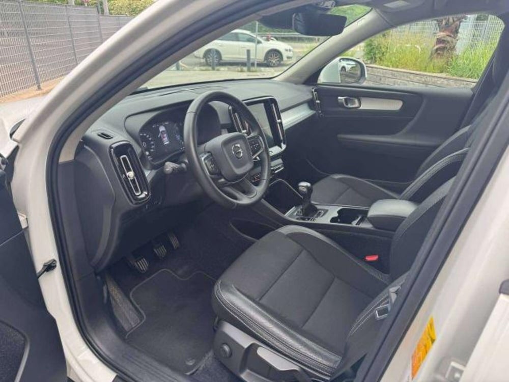 Volvo XC40 usata a Savona (10)