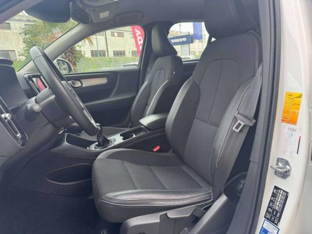 Volvo XC40 usata a Savona (11)