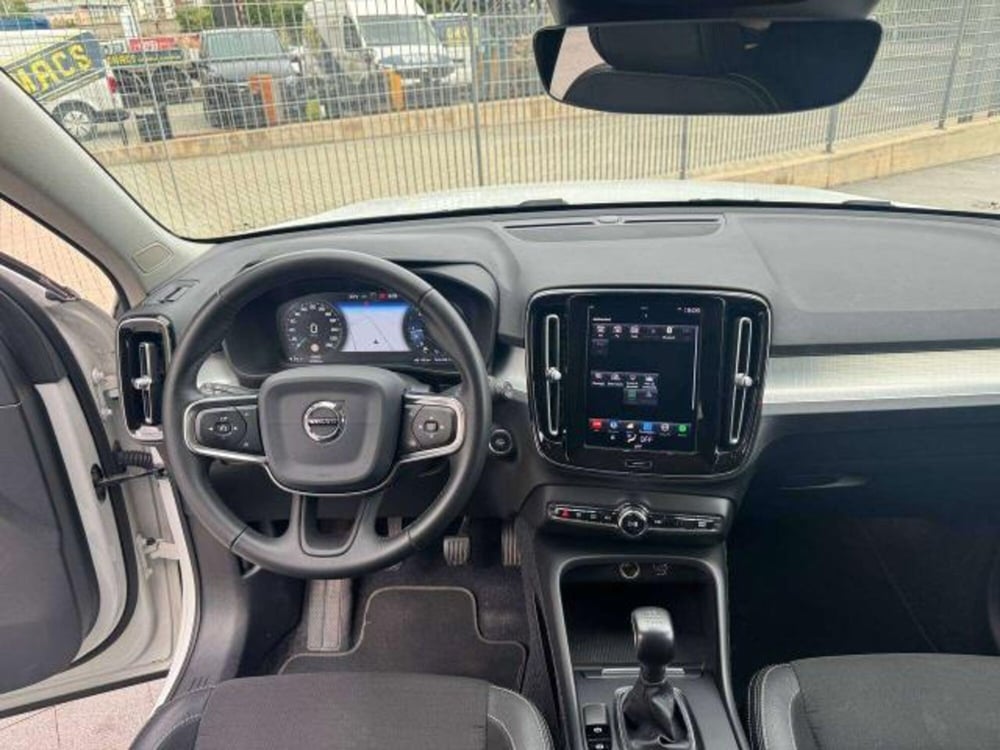 Volvo XC40 usata a Savona (12)