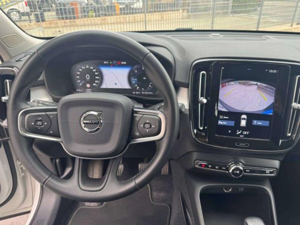Volvo XC40 usata a Savona (13)