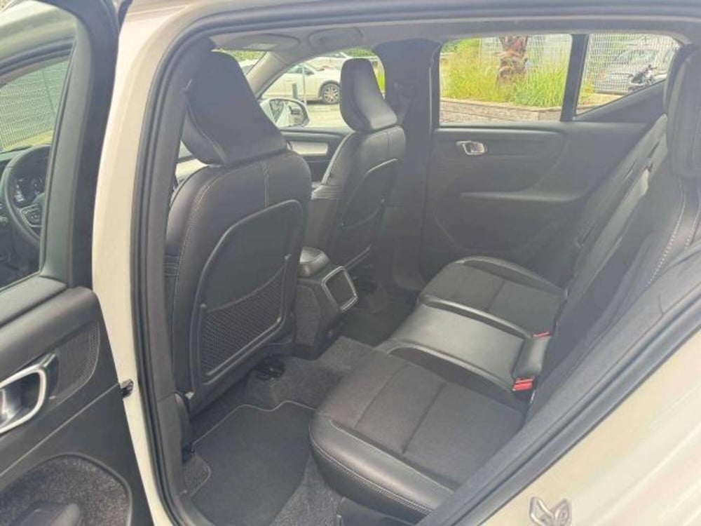 Volvo XC40 usata a Savona (14)