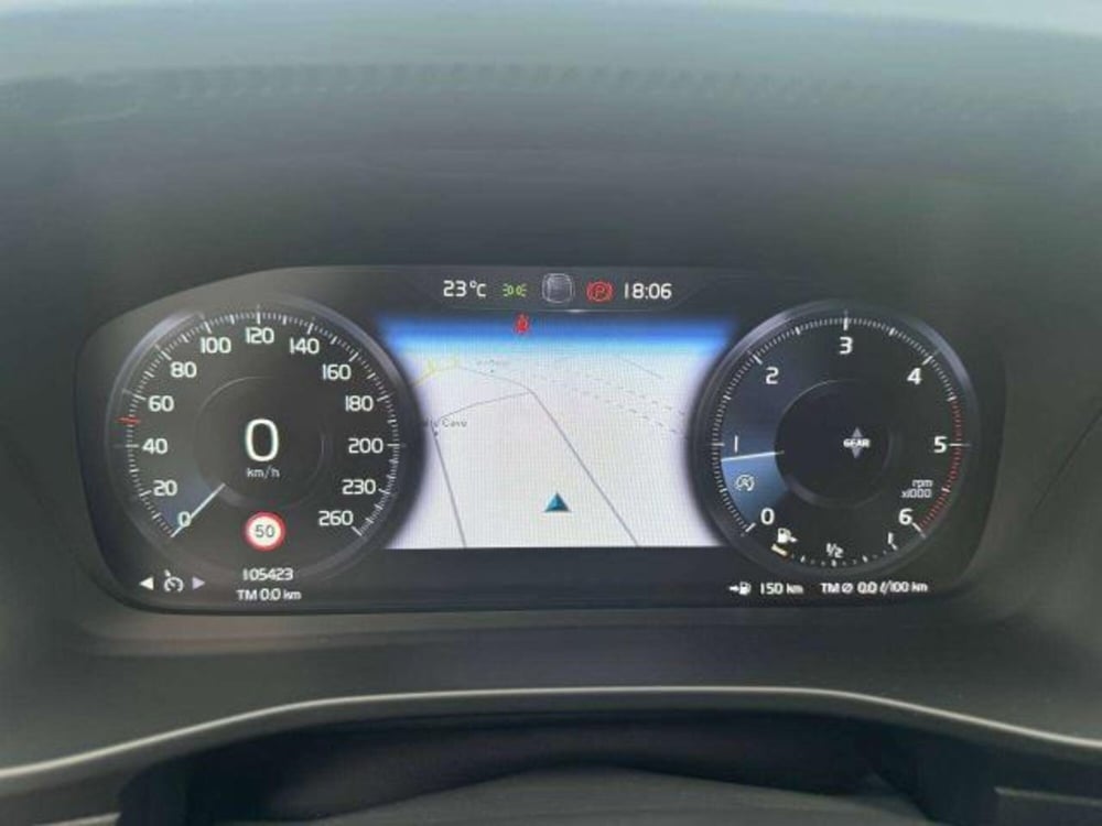 Volvo XC40 usata a Savona (15)