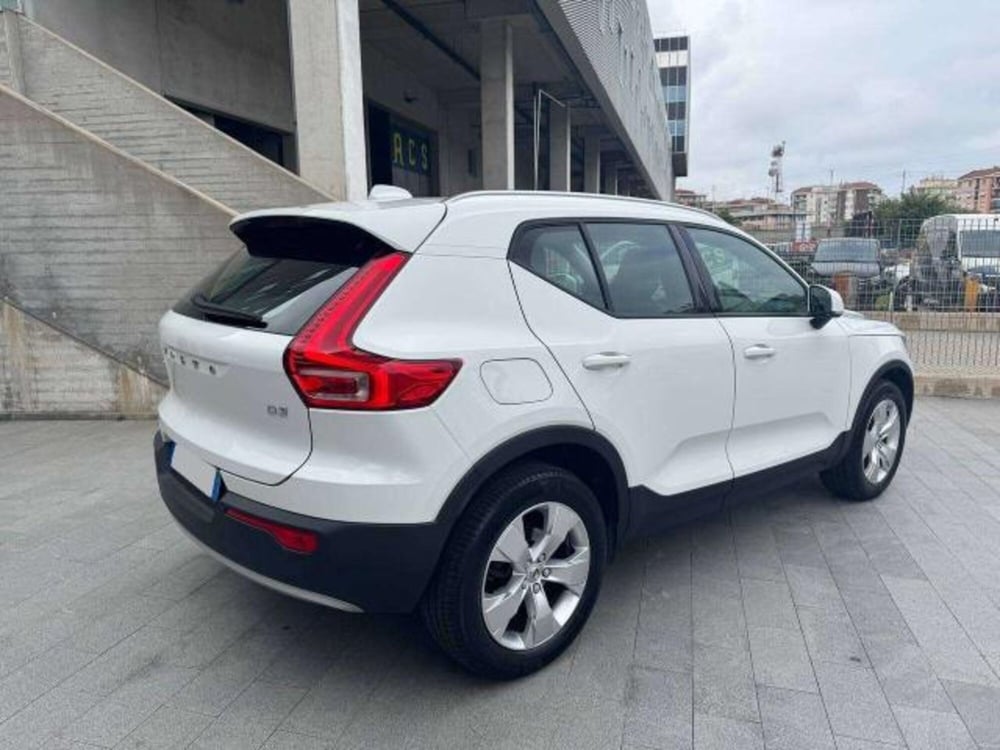 Volvo XC40 usata a Savona (6)