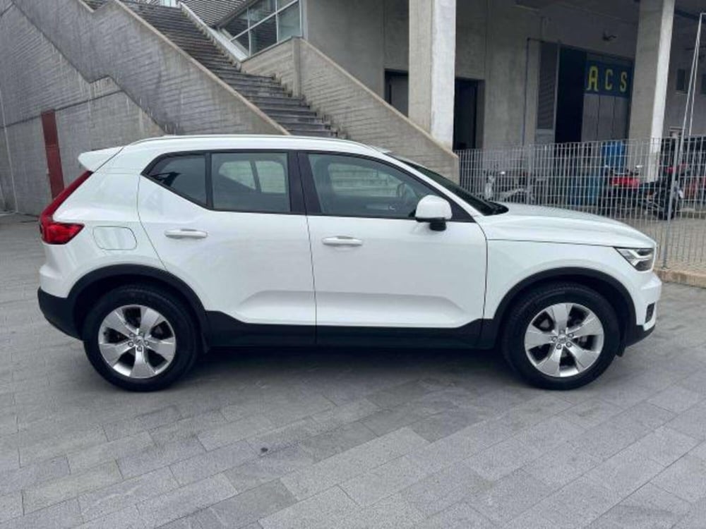Volvo XC40 usata a Savona (7)