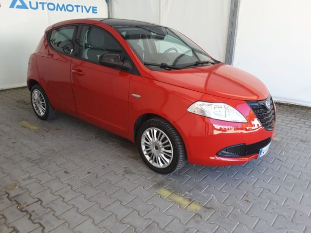 Lancia Ypsilon usata a Firenze (2)