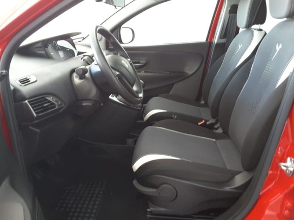 Lancia Ypsilon usata a Firenze (5)