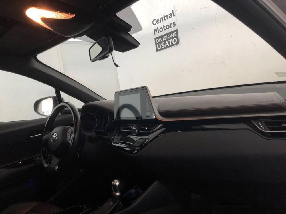 Toyota Toyota C-HR usata a Torino (9)